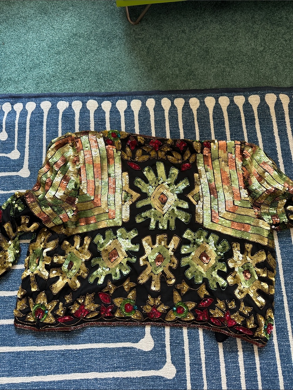 Vintage Sweelo silk and sequin jacket - Picture 4 of 4